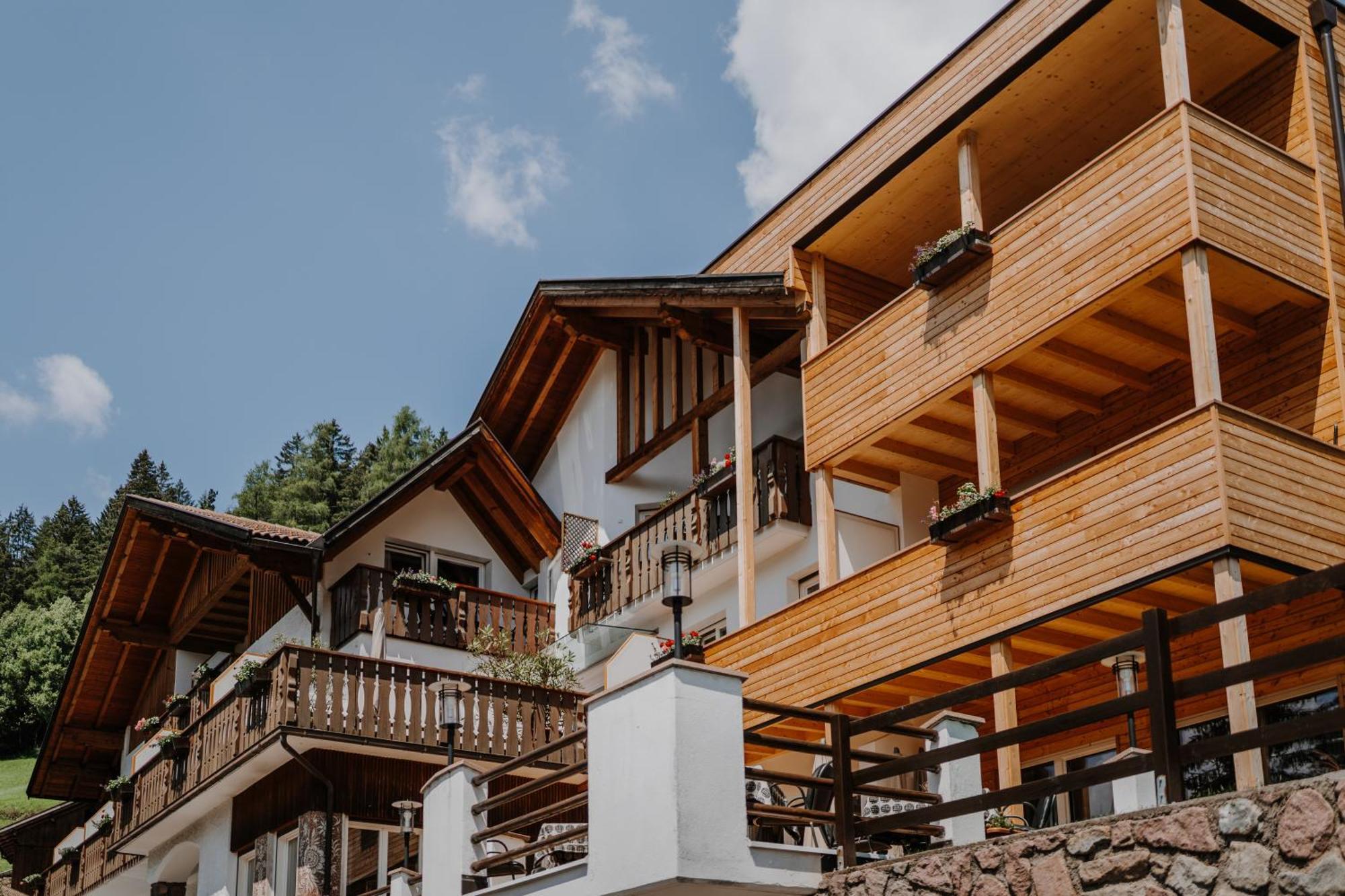 Hotel Berghaus Rosengarten Nova Levante Bagian luar foto
